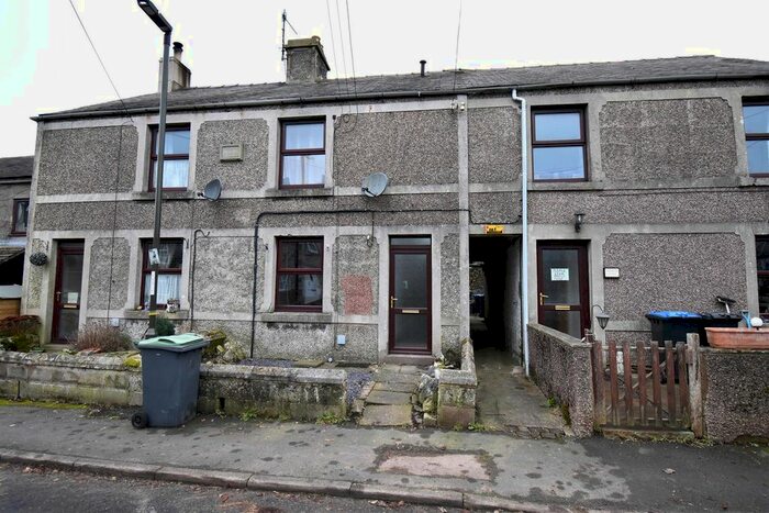 1 Bedroom Flat For Sale In Main Street, Chelmorton, Buxton, SK17