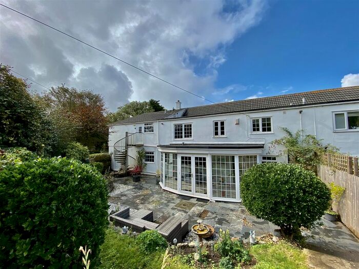 4 Bedroom Semi-Detached House For Sale In Conker Road, St. Erth Praze, Hayle, TR27