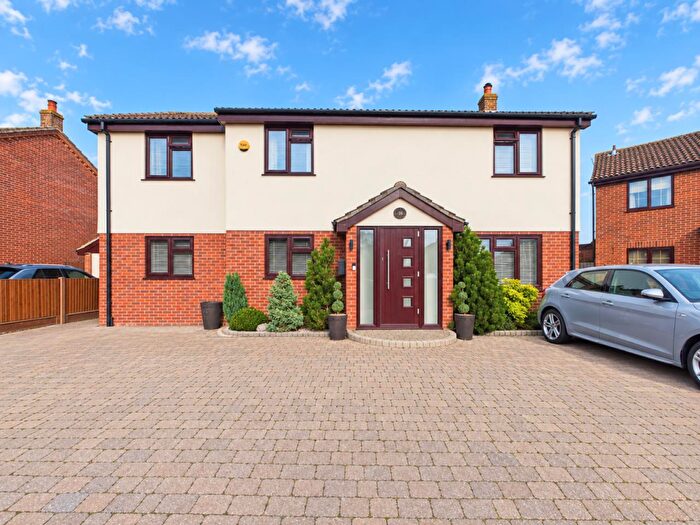4 Bedroom Detached House For Sale In Oakridge, Little Oakley, Harwich, CO12