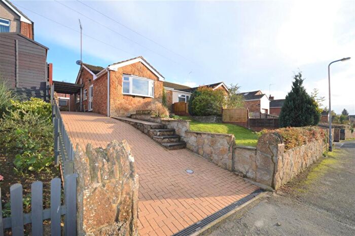 2 Bedroom Semi-Detached Bungalow To Rent In Parkfield Road, Long Buckby, NN6