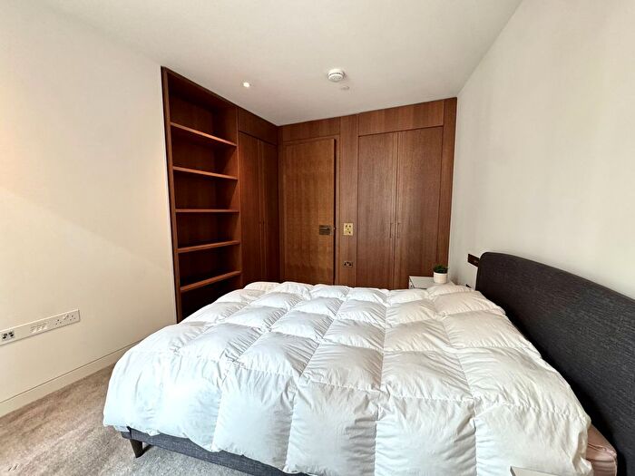 1 Bedroom Flat For Sale In Lewis Cubitt Square, London, N1C