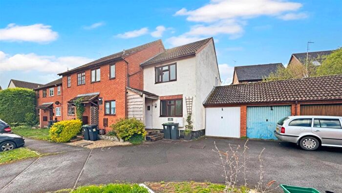 2 Bedroom End Of Terrace House For Sale In Badgers Way, Sturminster Newton, DT10