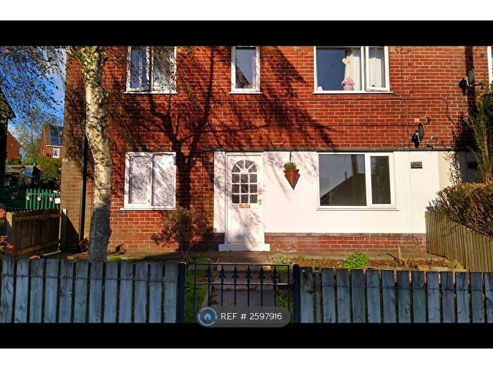 2 Bedroom Flat To Rent In Horwich, Bolton, BL6