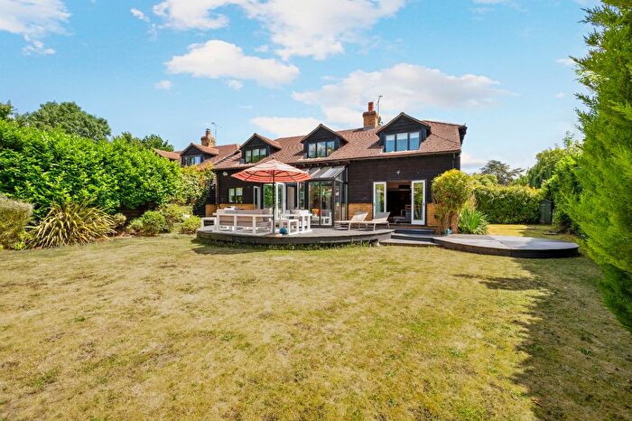 5 Bedroom Detached House For Sale In Towpath, Shepperton, Surrey, TW17