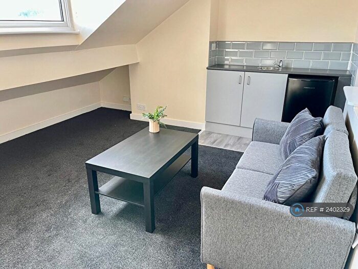 Studio To Rent In Whitehall Road, Leeds, LS12