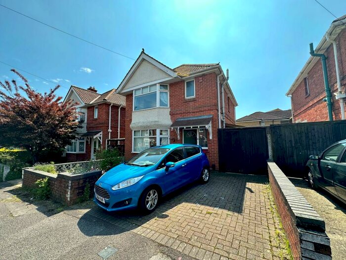 4 Bedroom House To Rent In Phillimore Road, Southampton, SO16