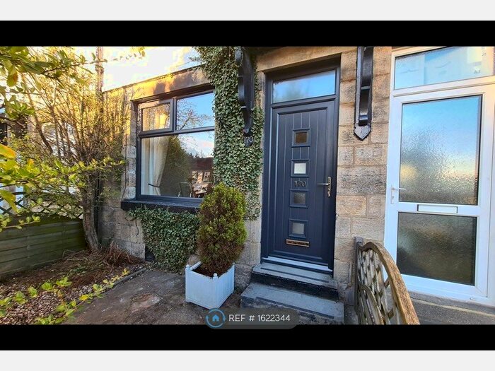 2 Bedroom Terraced House To Rent In New Road Side, Horsforth, Leeds, LS18