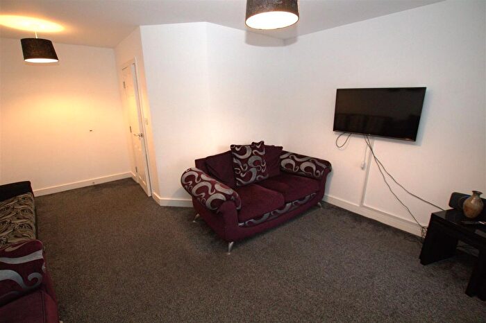 4 Bedroom Terraced House To Rent In Stone Row, Skinningrove, TS13