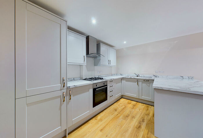 1 Bedroom Apartment To Rent In High Street, Andover, Hampshire, SP10