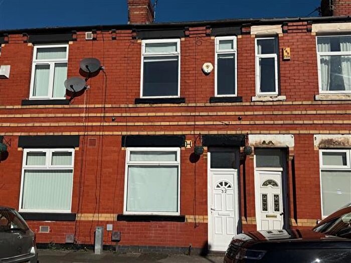 2 Bedroom Terraced House To Rent In Rothwell Street, Manchester, M35