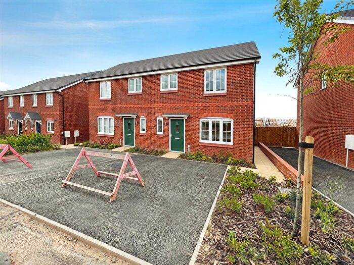 3 Bedroom Semi-Detached House To Rent In Butterworth Road, Sutton In Ashfield, NG17