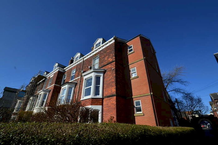 2 Bedroom Flat To Rent In Beulah Terrace, Scarborough, YO11
