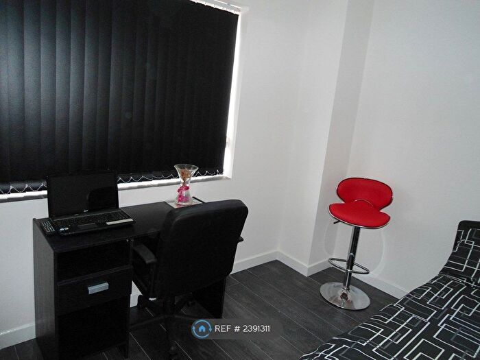 2 Bedroom Flat To Rent In Brays Lane, Coventry, CV2