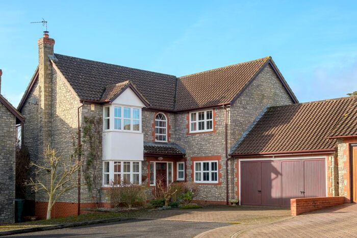 4 Bedroom Detached House For Sale In Chalk Farm Close, Norton Malreward, Pensford, Bristol, BS39