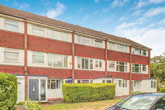 2 Bedroom Flat For Sale In Dorville Road, Lee, SE12