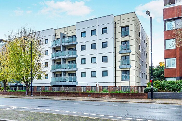 2 Bedroom Flat For Sale In Flat, Cygnus Court, Brighton Road, Purley, CR8