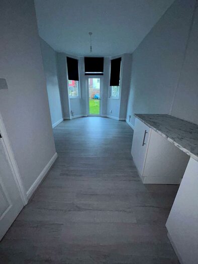 Studio To Rent In Hampden Road, London, N8