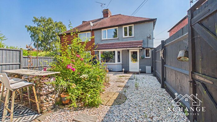 3 Bedroom Semi-detached House For Sale In Ransome Road, Gun Hill, CV7