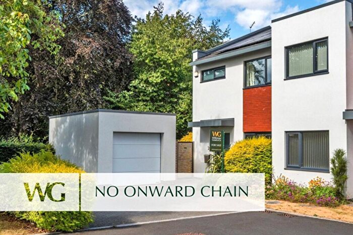 3 Bedroom Semi Detached House For Sale In Topsham, Exeter, EX3