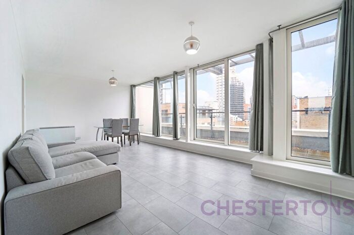 3 Bedroom Flat To Rent In Boardwalk Place, South Quay, E14
