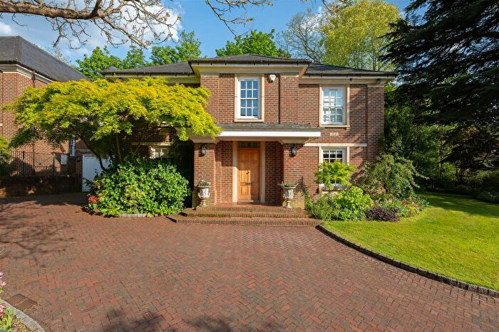 6 Bedroom House For Sale In Haversham Place, Highgate, N6