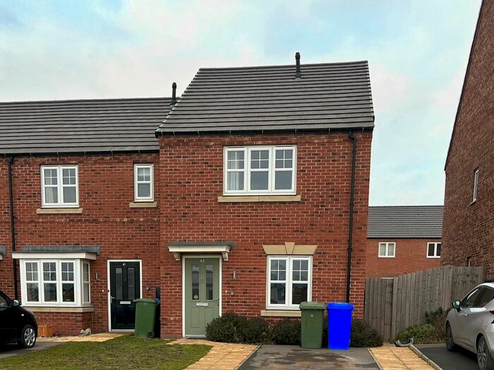 3 Bedroom End Of Terrace House To Rent In Brinsley Way, Harworth, Doncaster, DN11