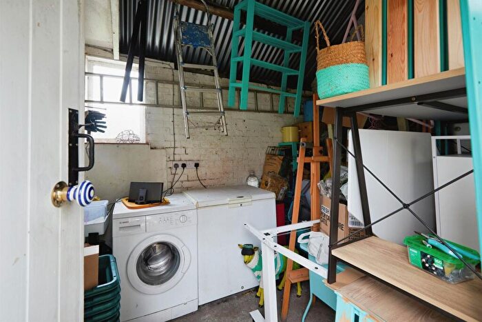 2 Bedroom Character Property For Sale In Bryanston Street, Blandford Forum, DT11