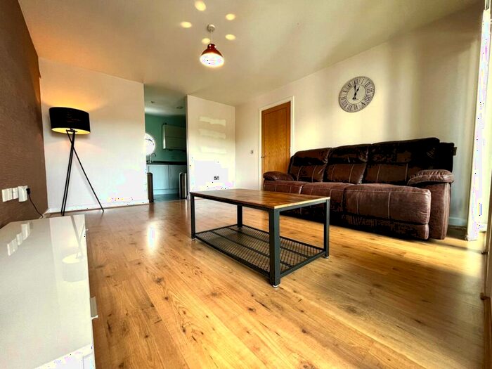 2 Bedroom Flat To Rent In Catrine Watkins Way, Cardiff Bay, CF11