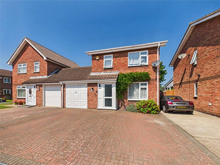 3 Bedroom Link Detached House For Sale In Shotley Close, Felixstowe, Suffolk, IP11