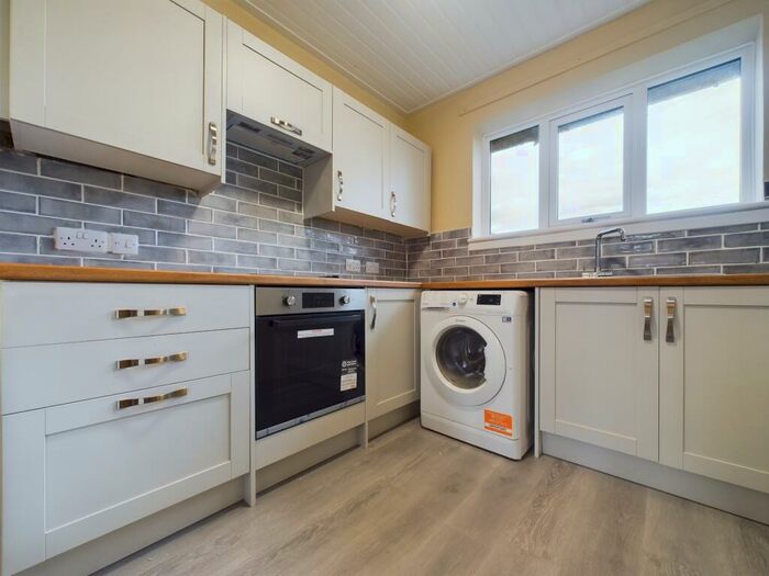 2 Bedroom Flat To Rent In Carliol Drive, Carlisle, CA1