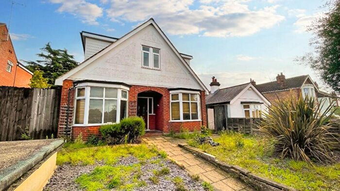5 Bedroom Detached House To Rent In Elmstead Road, Colchester, Essex, CO4
