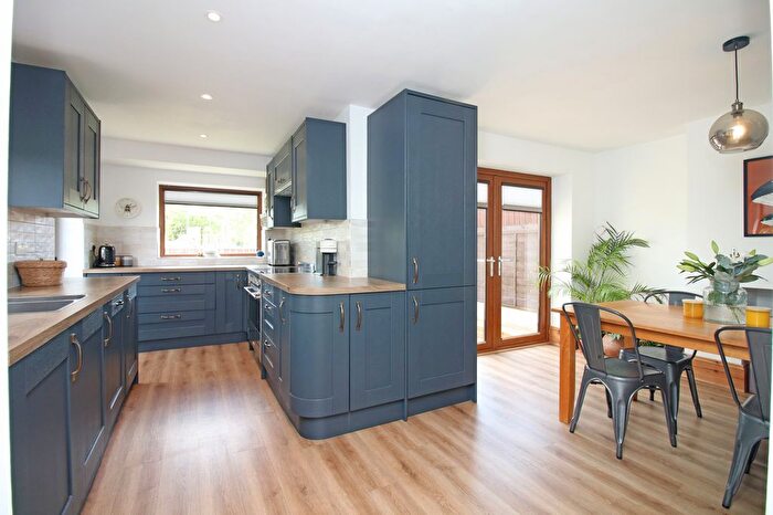 3 Bedroom Semi Detached House For Sale In Bispham Road, Poulton-Le-Fylde, FY6