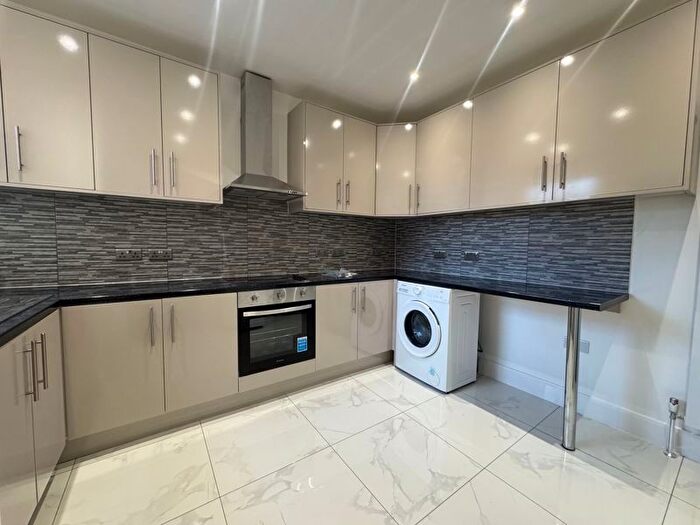 5 Bedroom Terraced House To Rent In Otterfield Road, West Drayton, UB7