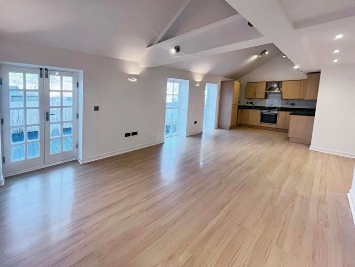 2 Bedroom Apartment For Sale In Hebble End, Hebden Bridge, West Yorkshire, HX7