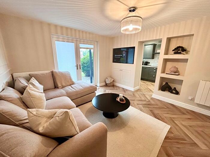 1 Bedroom Flat To Rent In Montonmill Gardens, Manchester, M30