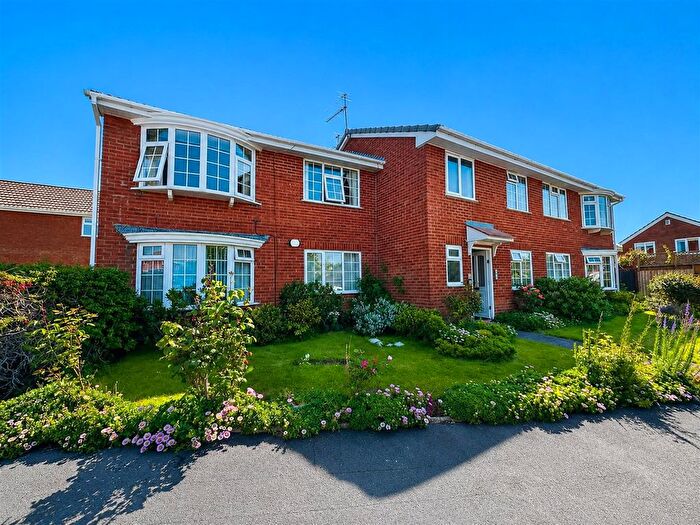 1 Bedroom Flat For Sale In Village Way, Wallasey, CH45