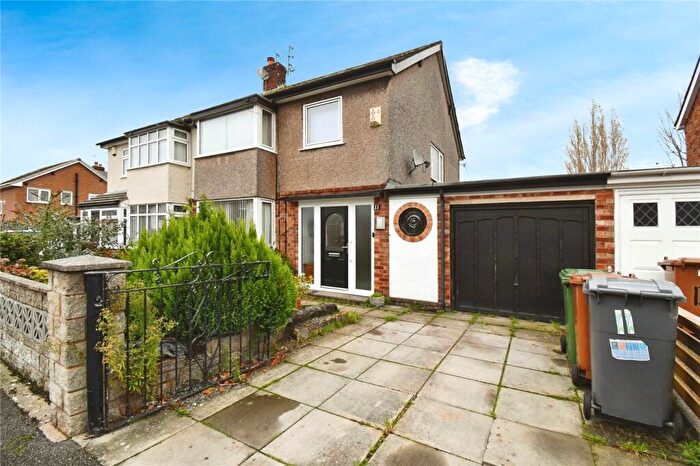 3 Bedroom Semi-Detached House For Sale In Nantwich Close, Arrowe Park, Wirral, CH49