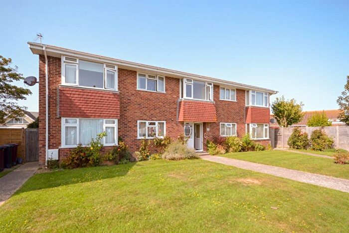 2 Bedroom Flat To Rent In Windsor Drive, West Wittering, Chichester, PO20