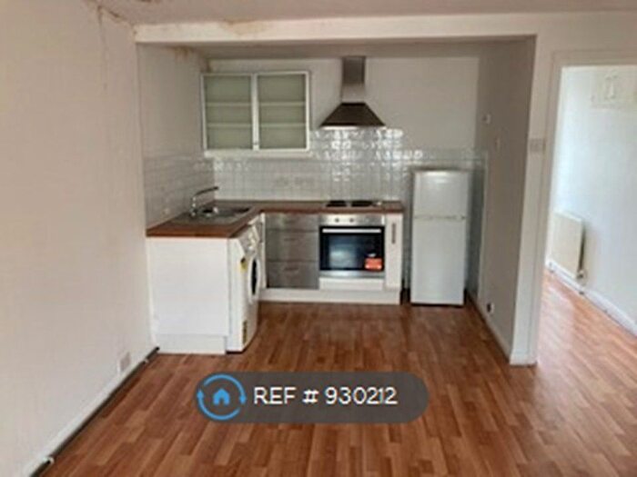 Studio To Rent In London, London, SE8