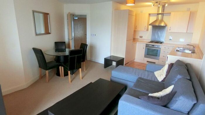 1 Bedroom Apartment To Rent In Overstone Court, Cardiff, CF10