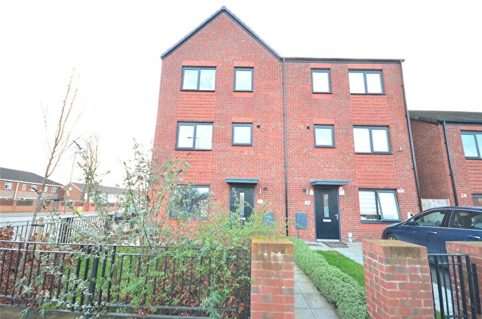 4 Bedroom House To Rent In New Allen Street, Miles Platting, Manchester, Greater Manchester, M40