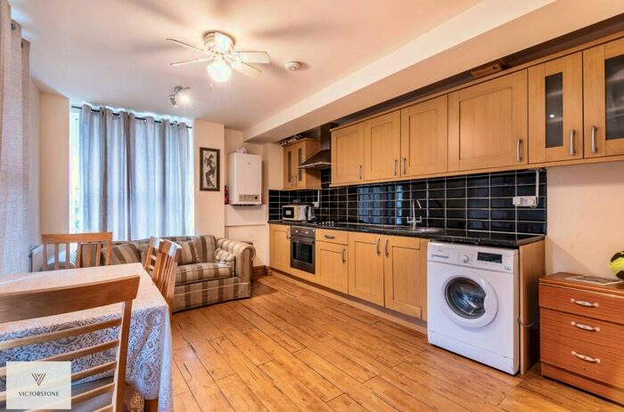 1 Bedroom Apartment To Rent In St. Leonards Street, Bow, London, E3