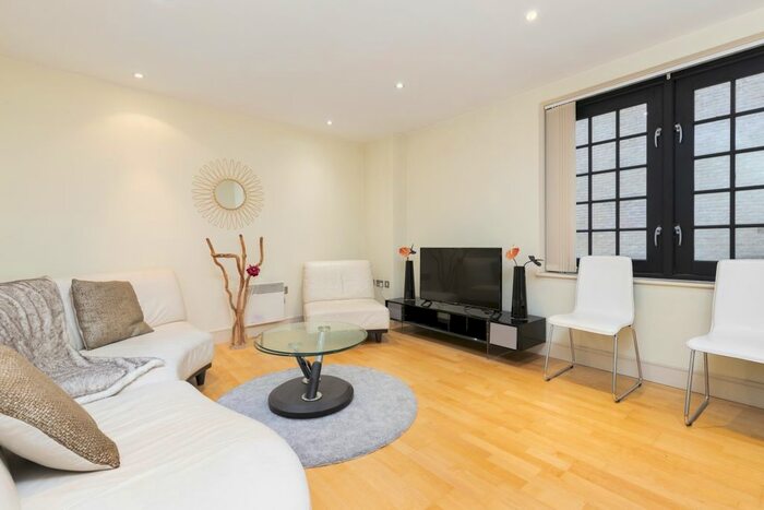 1 Bedroom Flat To Rent In Cayenne Court, London, SE1