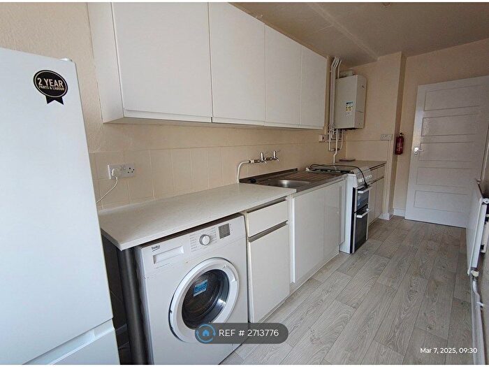 1 Bedroom Flat To Rent In Crendon Street, High Wycombe, HP13