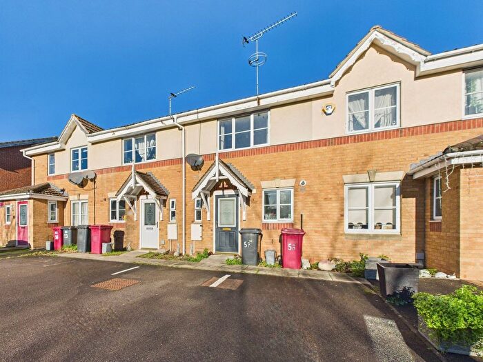 2 Bedroom Terraced House For Sale In Scholars Walk, Langley, Berkshire, SL3