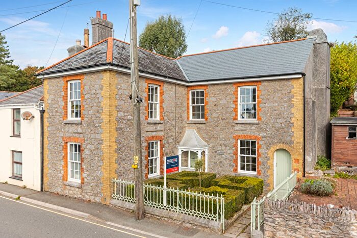 4 Bedroom Property For Sale In Stone Lee, Fore Street, Yealmpton, Plymouth, Devon, PL8