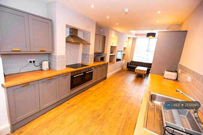 6 Bedroom Terraced House To Rent In Lawrence Road, Liverpool, L15