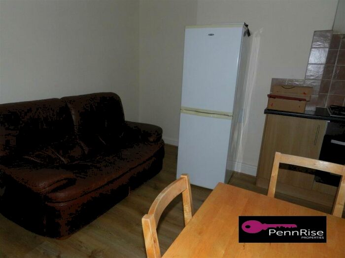 3 Bedroom Apartment To Rent In Northcote Street, Roath, CF24