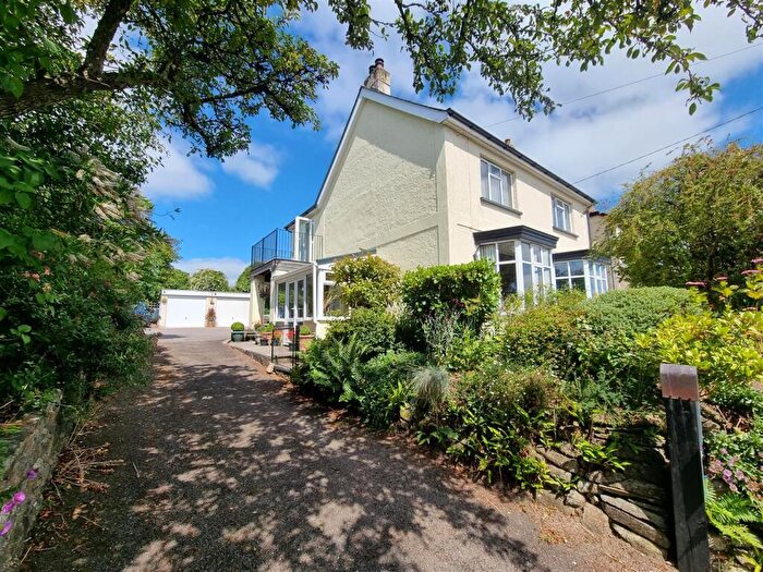 3 Bedroom Detached House For Sale In Hurdon Road, Launceston, PL15