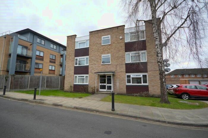1 Bedroom Flat To Rent In Thomas A Beckett Close, Wembley, HA0